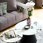Oomph 3br & 2baths Grand Варшава