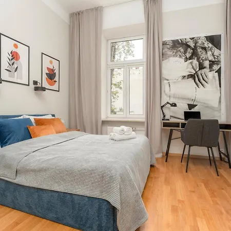 Oomph 3br & 2baths Grand