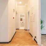Oomph 3br & 2baths Grand Appartamento *