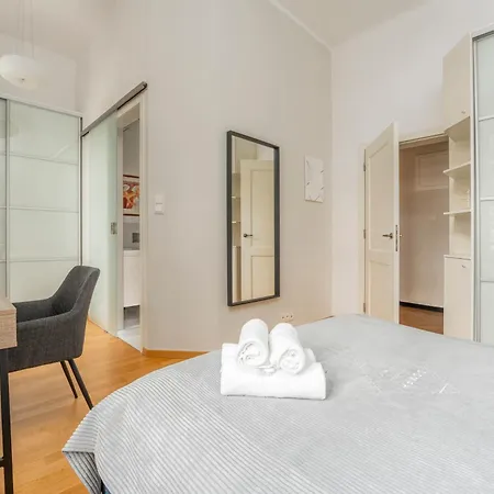 Oomph 3br & 2baths Grand Appartamento Varsavia