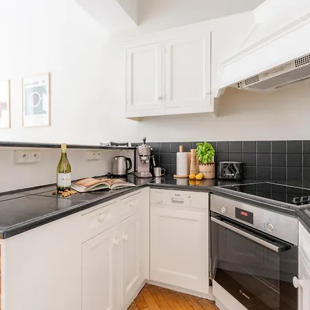 Oomph 3br & 2baths Grand Varsovie