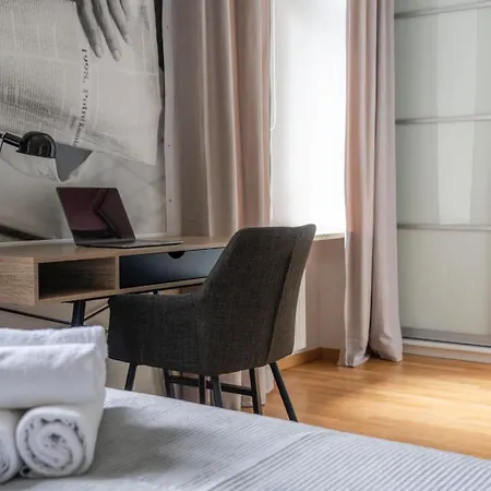Oomph 3br & 2baths Grand * Varşova